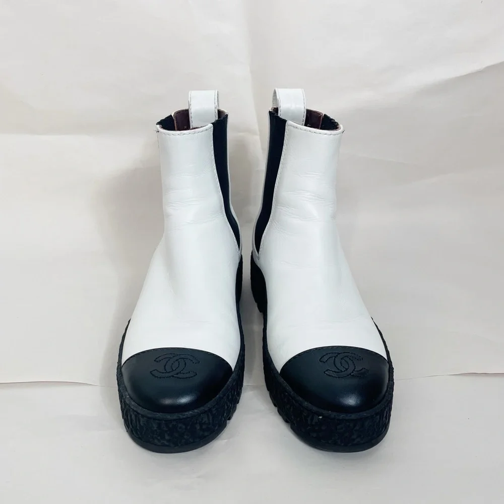 CHANEL Calfskin Cap Toe CC Turn lock Ankle Boots